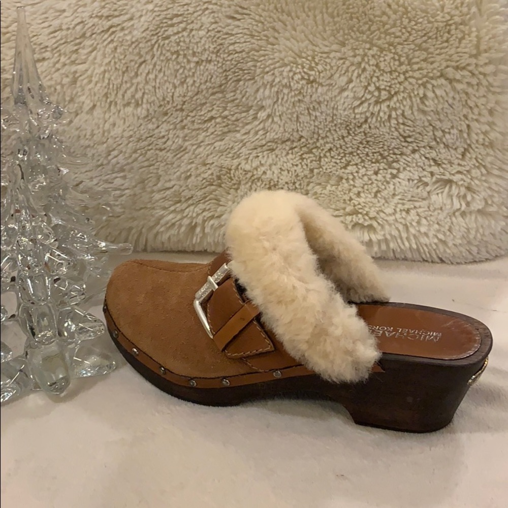 Michael Kors Clogs - Picture 3 of 9